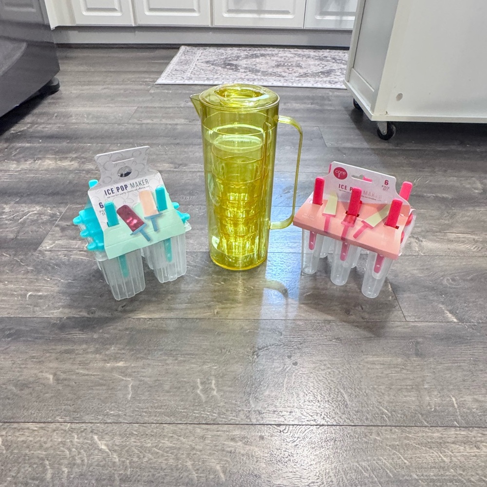 Set of 2‎ Core Kitchen Ice Pop Makers and a Pitcher W/ 4 Glasses ALL NEW